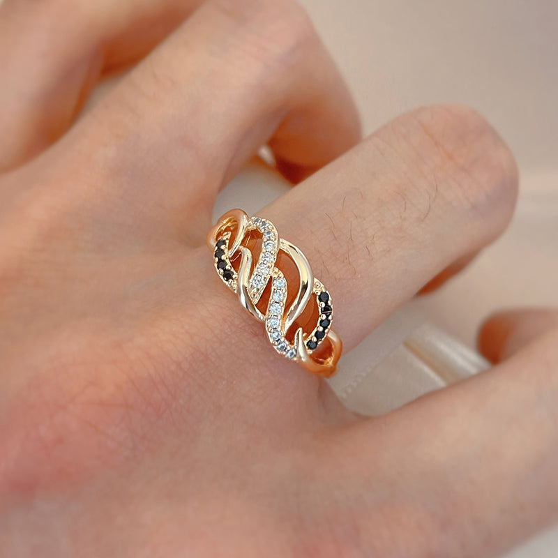 Elegant 14K (585) Rose Gold Wave Ring with Clear and Black Natural Zircon Accents - Truly Yours