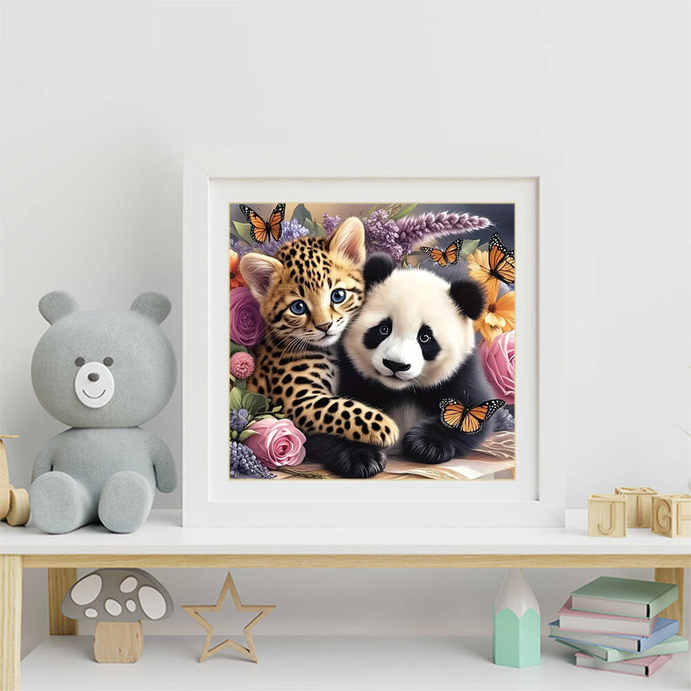 Nature’s Gentle Pair: Leopard Cub and Panda Diamond painting