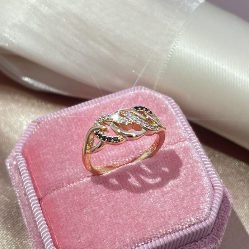 Elegant 14K (585) Rose Gold Wave Ring with Clear and Black Natural Zircon Accents - Truly Yours