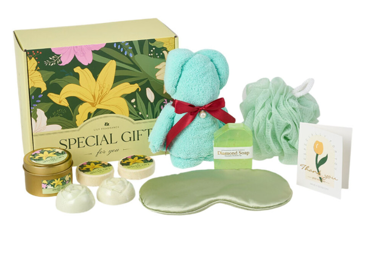 Lily-Scented Spa Bath Gift Set - Truly Yours