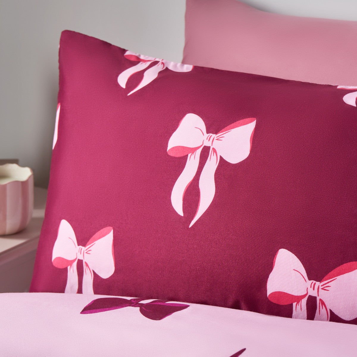 Bow Print Reversible Duvet Cover Set - Burgundy/Pink - Truly Yours