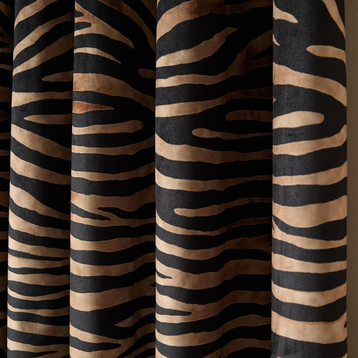 Zebra Print Eyelet Velvet Blackout Curtain - Black