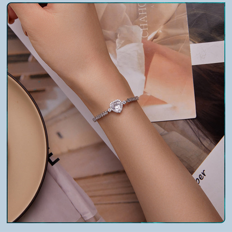 Shining Heart Zircon Bracelet in 925 Sterling Silver