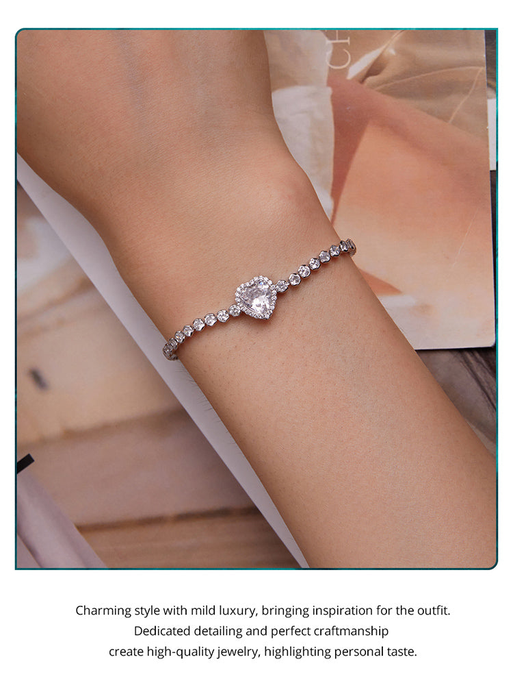 Shining Heart Zircon Bracelet in 925 Sterling Silver