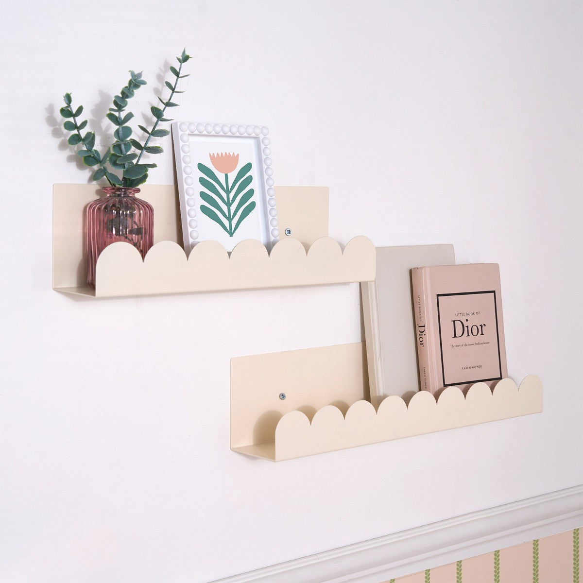 Set of 2 Scallop Shelves