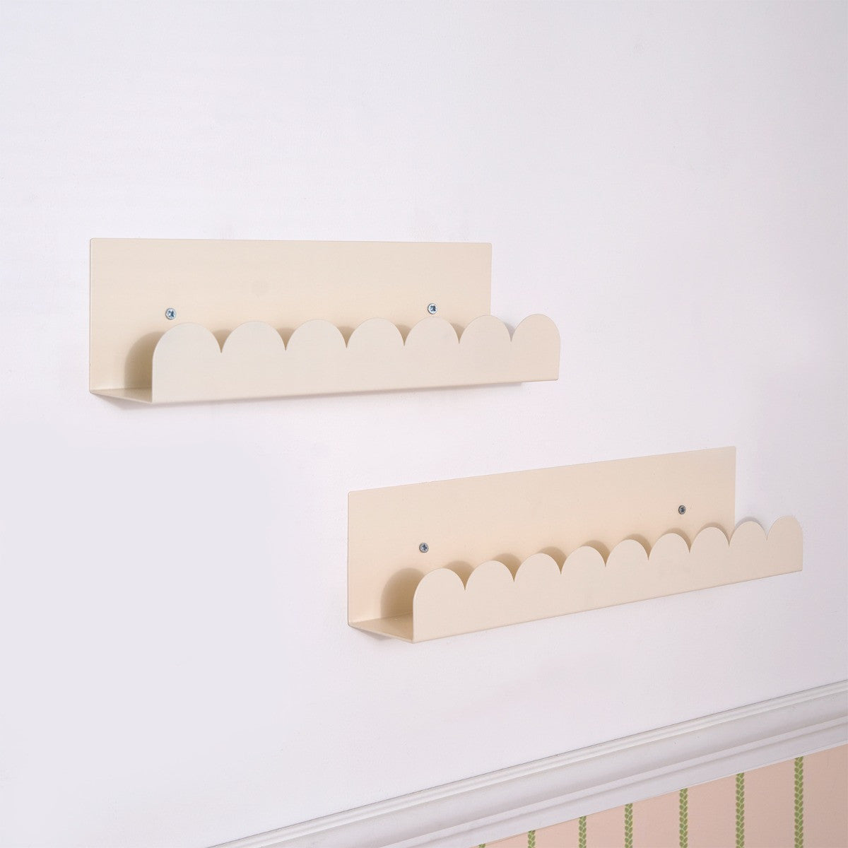 Set of 2 Scallop Shelves