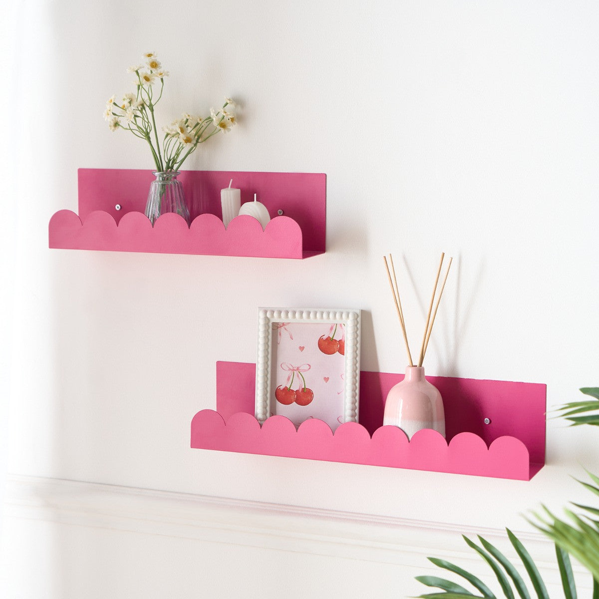 Set of 2 Scallop Shelves