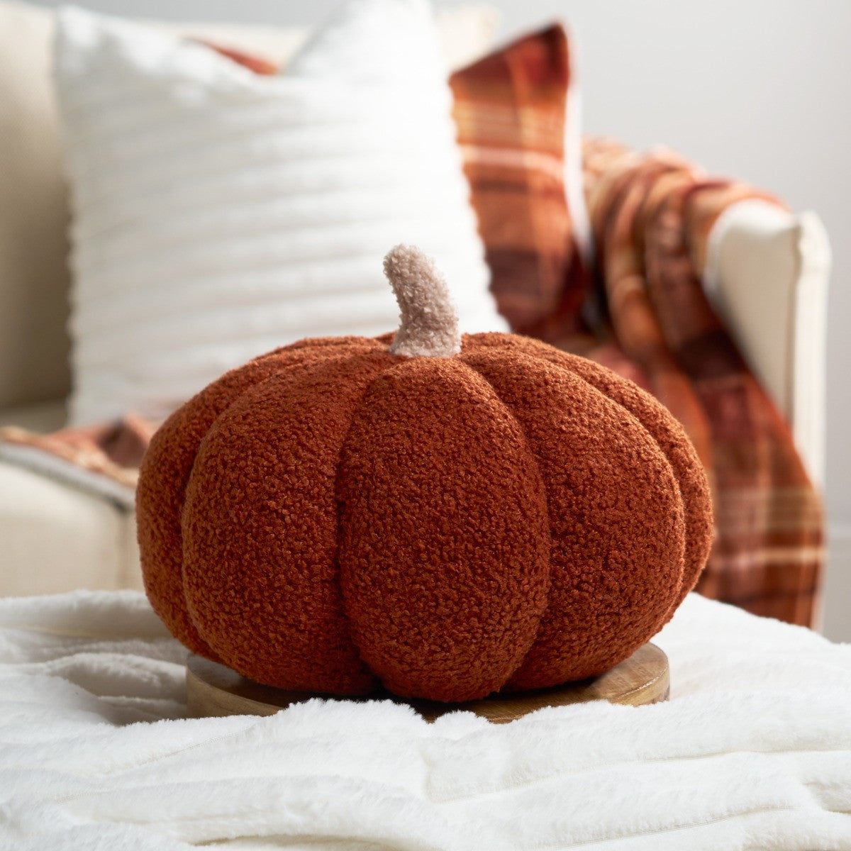 Bouclé Autumn Pumpkin Cushion – Rust 🤎