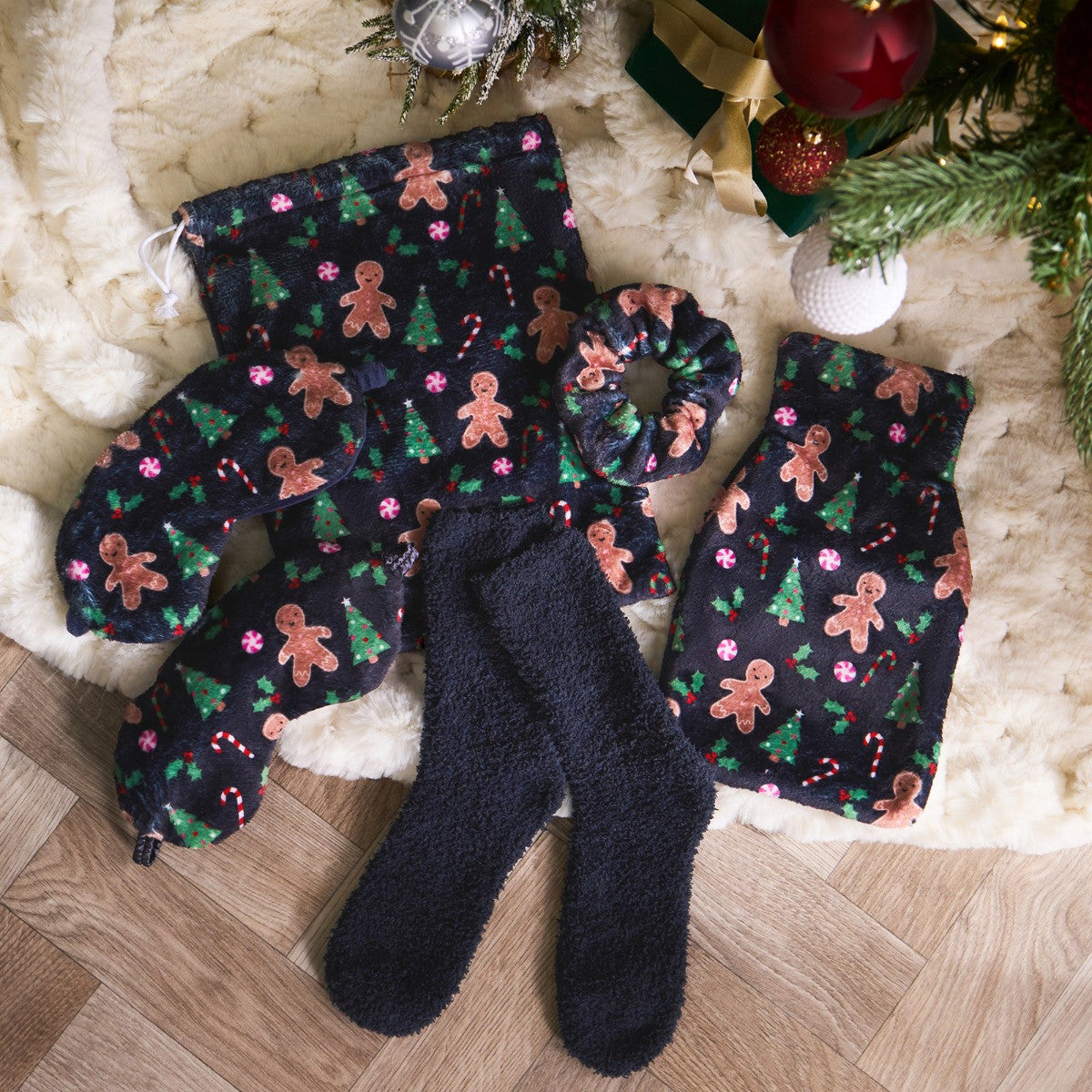 GINGERBREAD HOT WATER BOTTLE GIFT SET