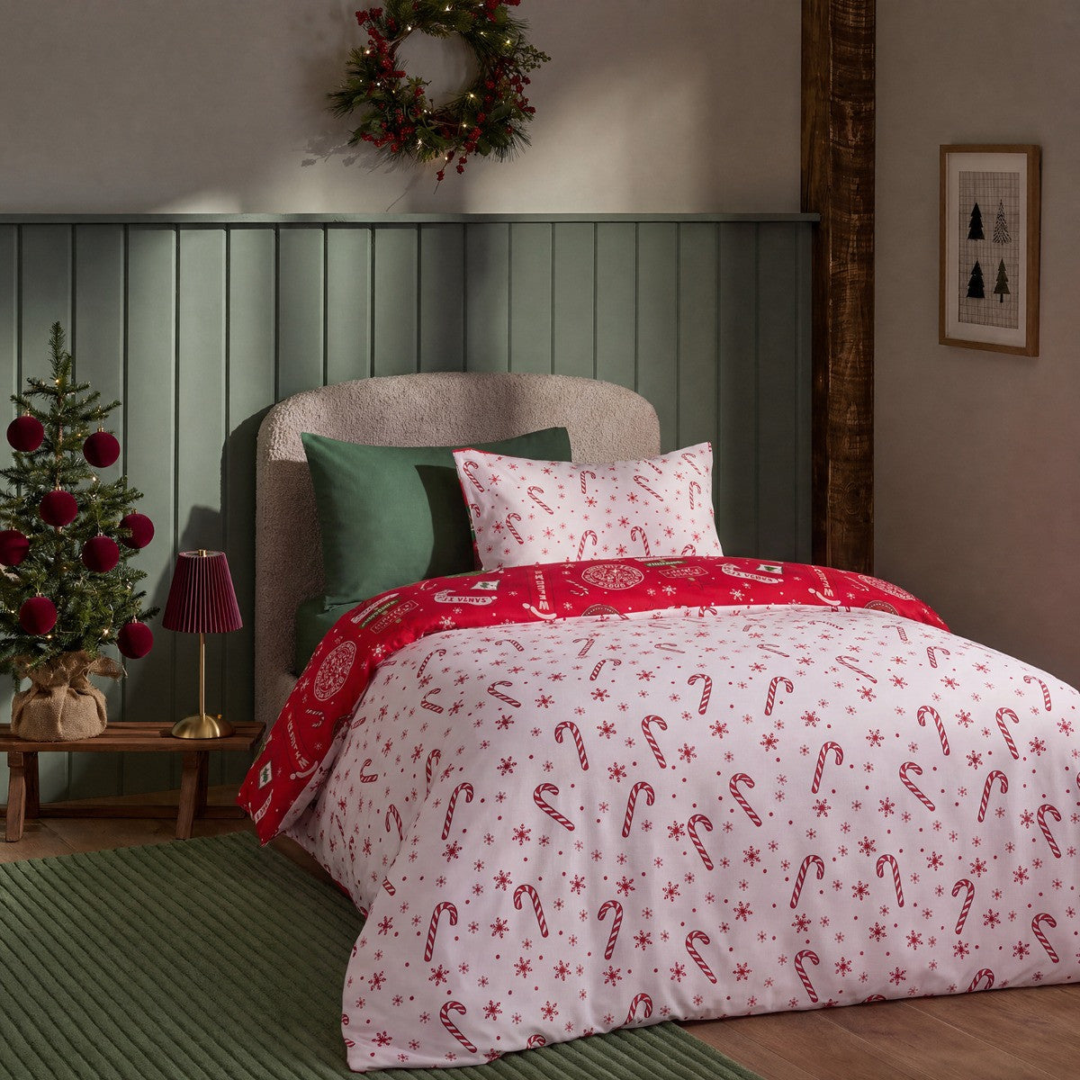 Santa Stop Here Slogan Reversible Duvet Cover Set, Red/White - Single