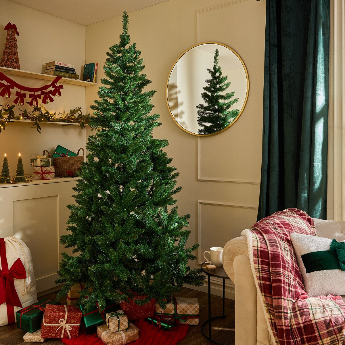 The Green Christmas Tree 780 Tips - 7FT