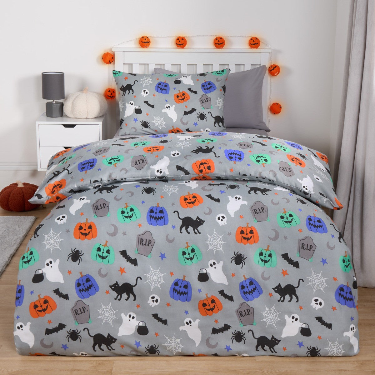 Halloween Duvet Cover Set in Grey,- Single