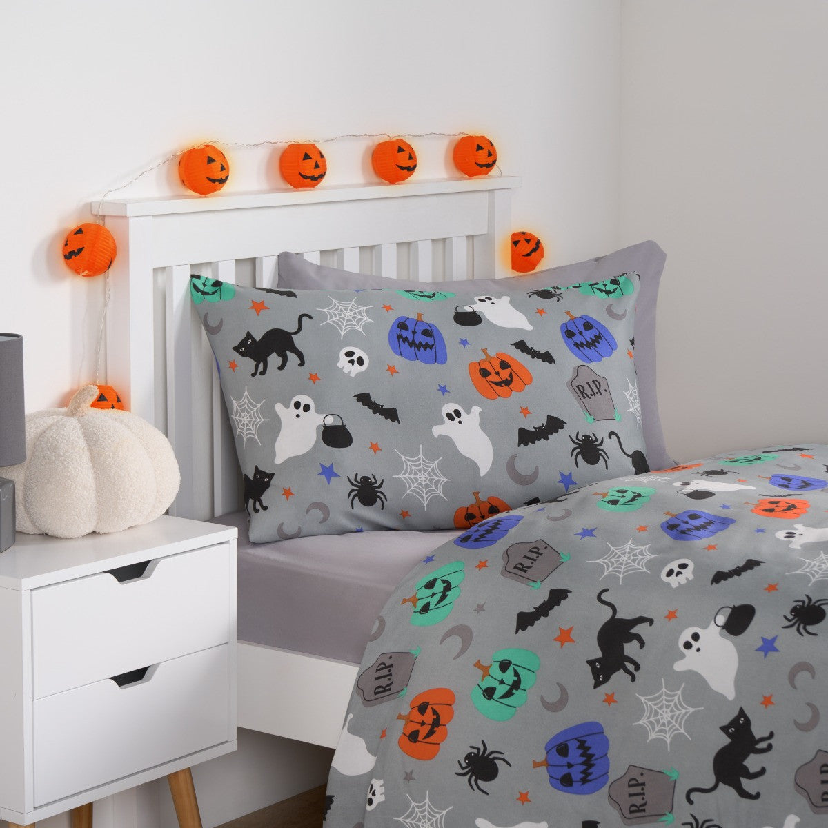 Halloween Duvet Cover Set in Grey,- Single