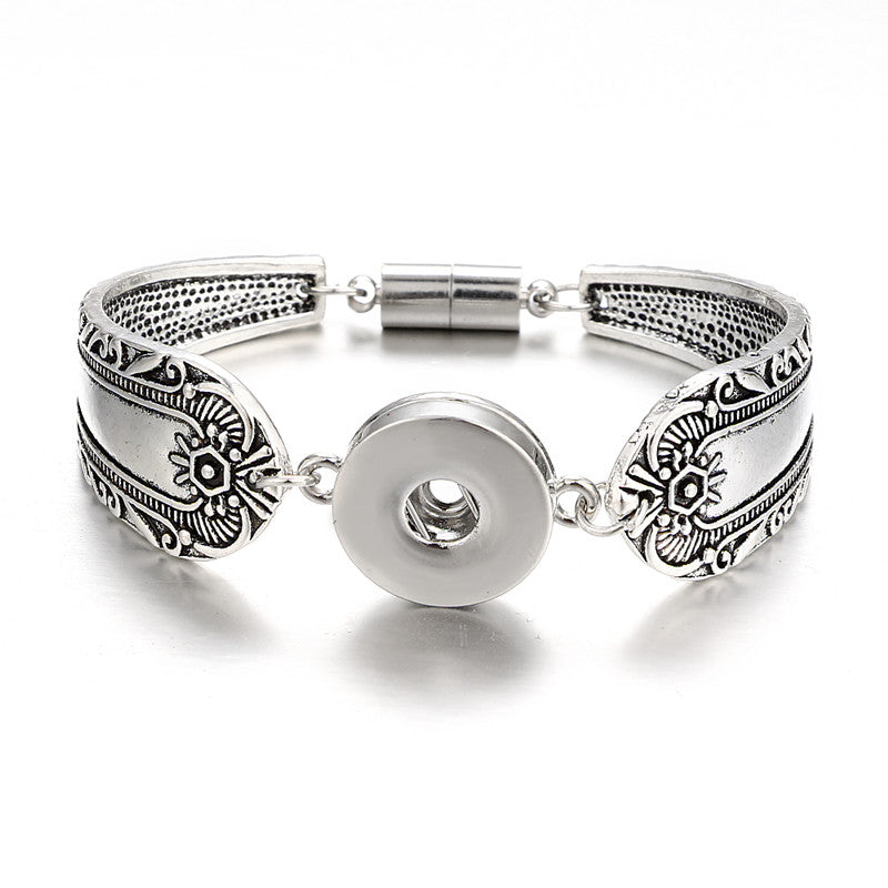 Vintage Silver Snap Button Bracelet – Magnetic Clasp Bangle for 18mm