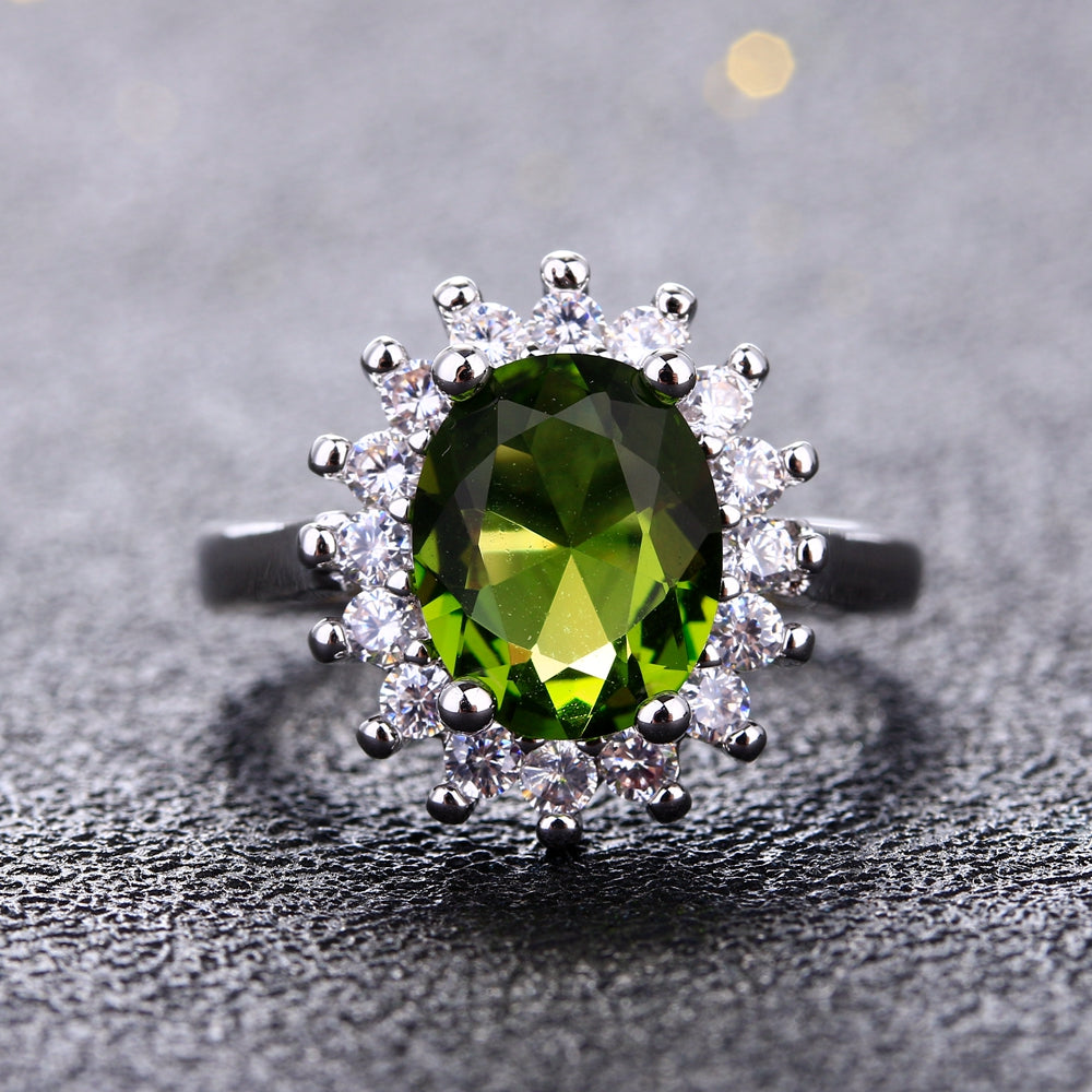 Peridot Birthstone Halo Ring – Elegant Green Crystal Statement Ring