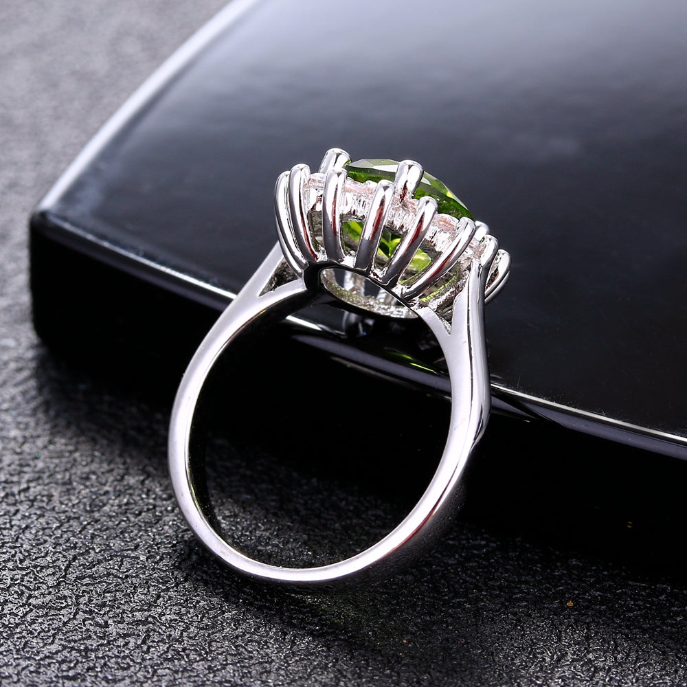 Peridot Birthstone Halo Ring – Elegant Green Crystal Statement Ring