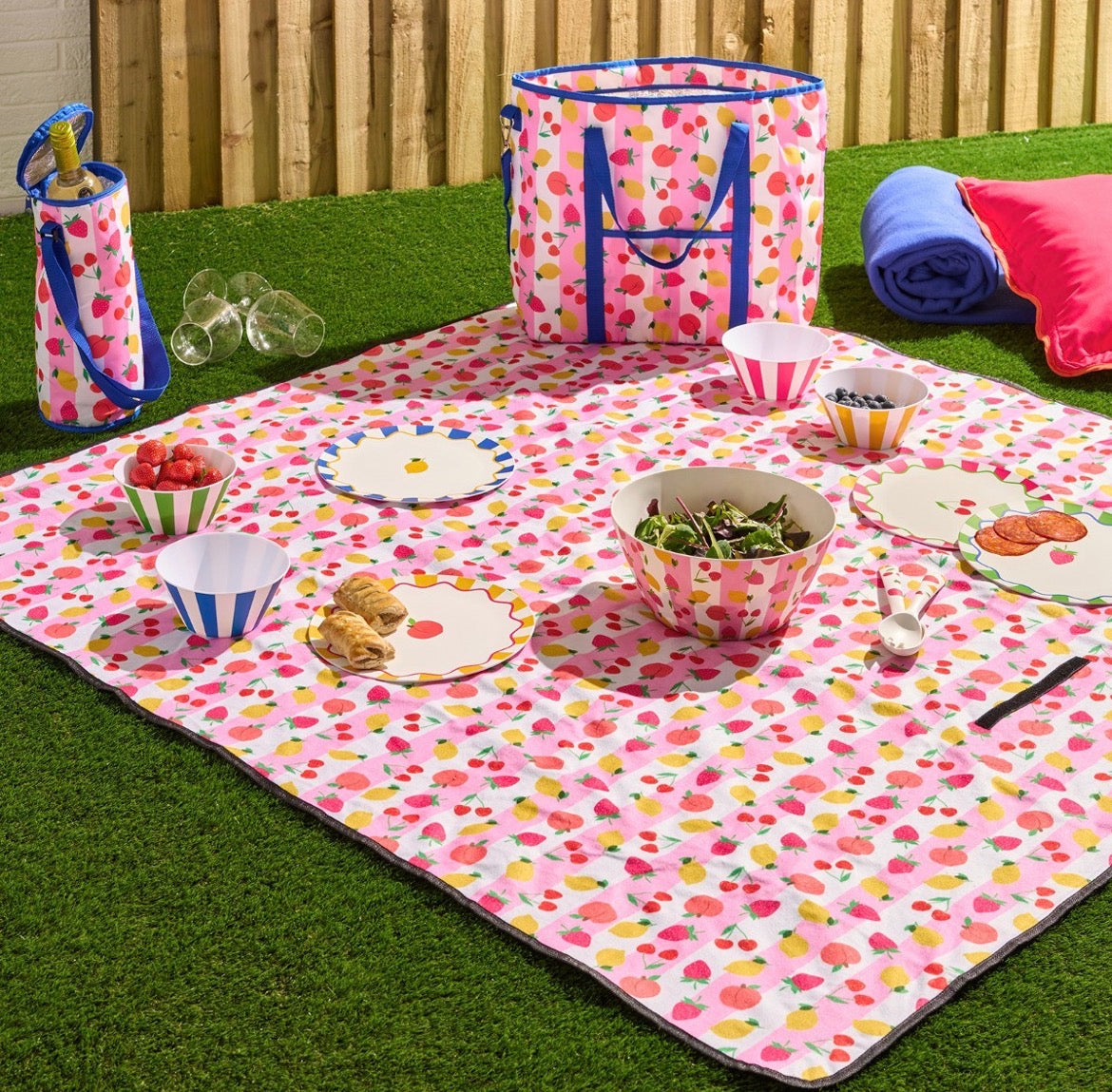 Fruit Print Picnic Blanket - Pink