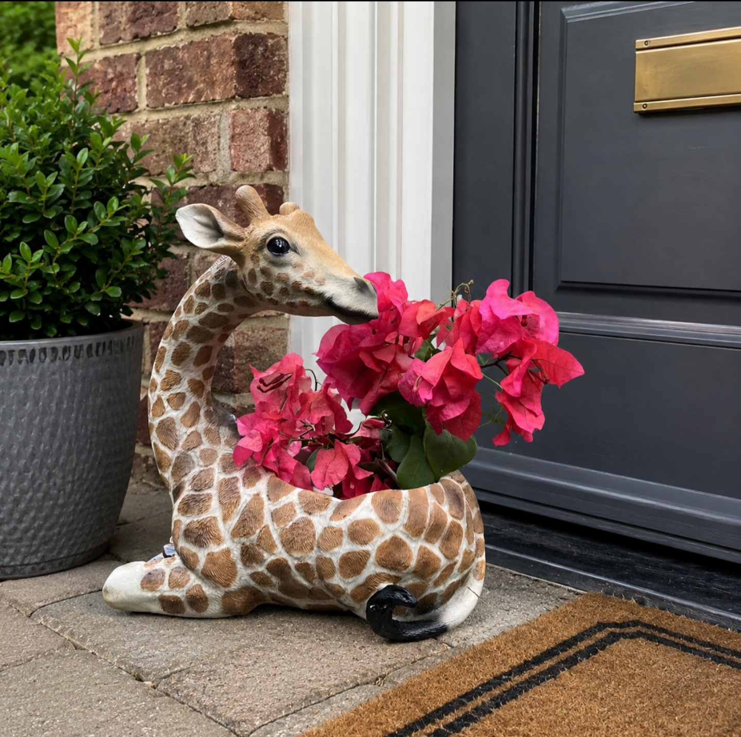 Giraffe Flower Planter Ornament – Decorative Animal Plant Pot for Indoor & Outdoor