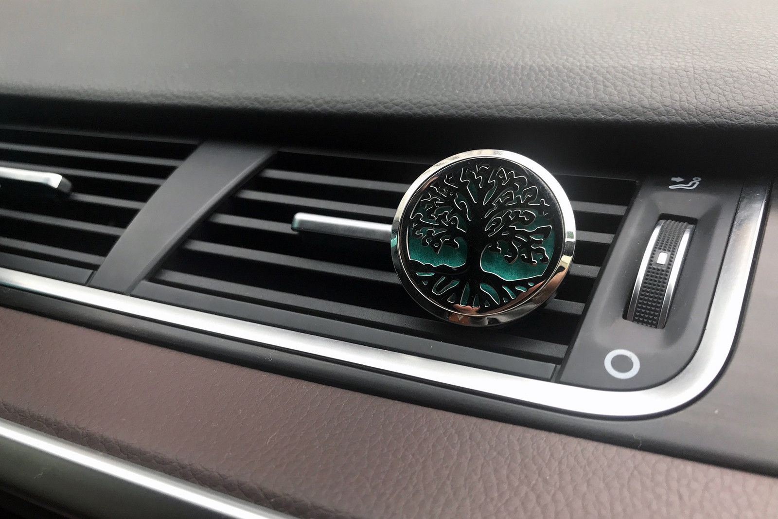 Car Diffuser Kit - Hamsa - 30mm Aromatherapy Car Diffuser Kit
