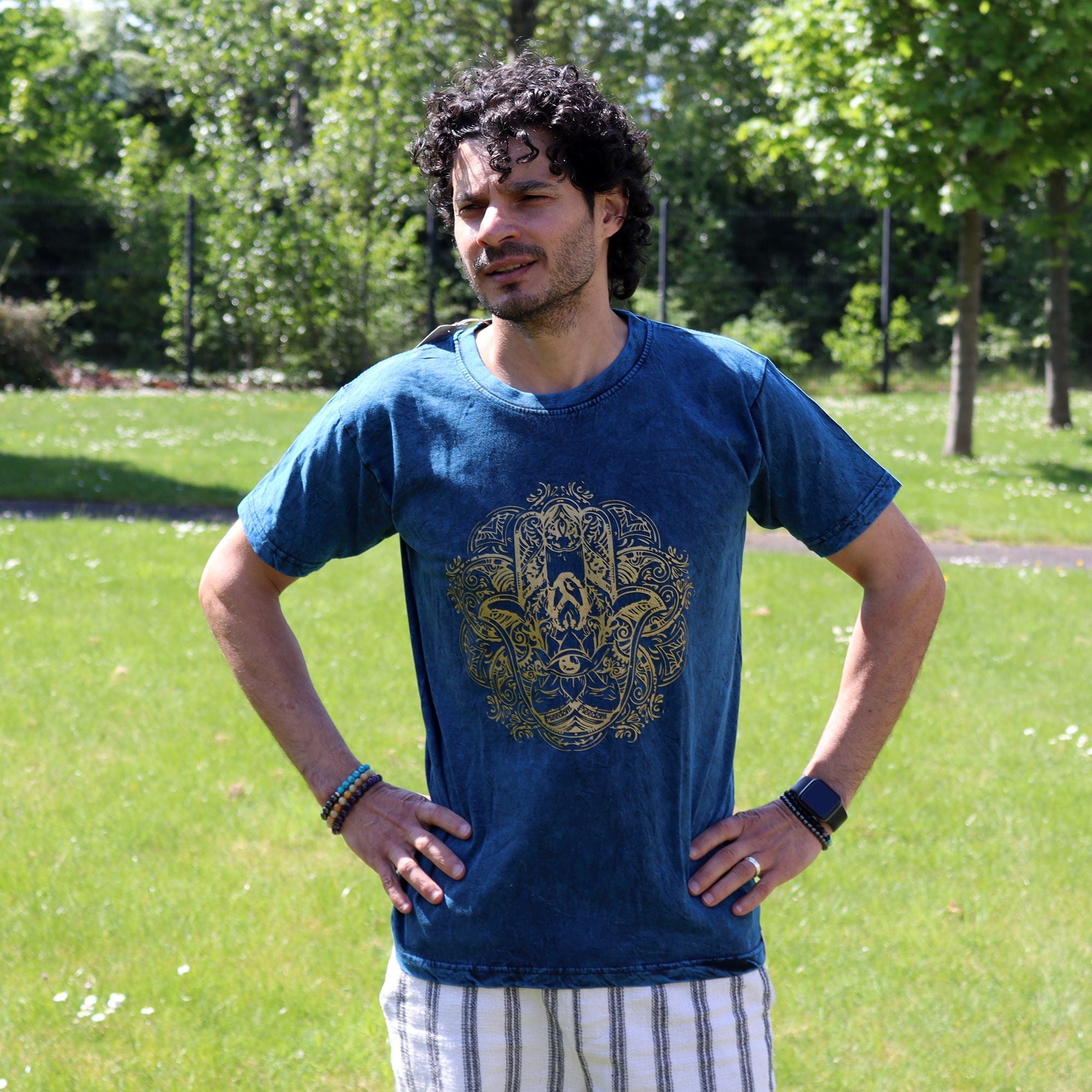 Unisex Medium Stone Washed T-Shirt - Hamsa - Blue