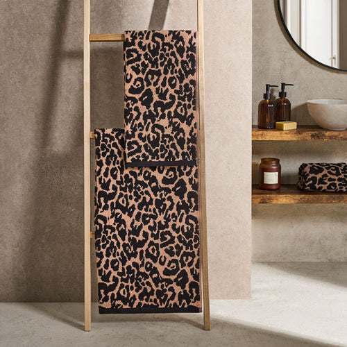 100% Cotton Jacquard Leopard Towel - Natural Towels