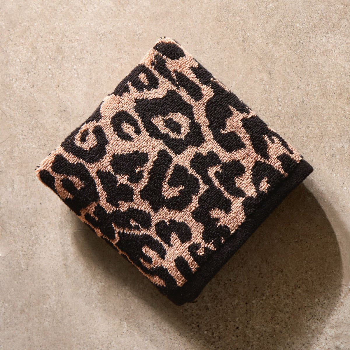 100% Cotton Jacquard Leopard Towel - Natural Towels