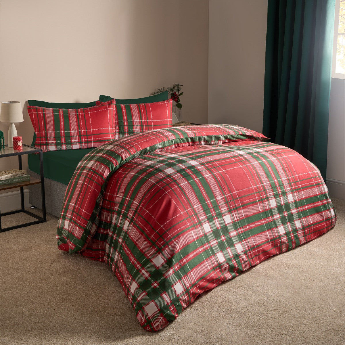 Traditional Christmas Check Duvet Set - Red/Green