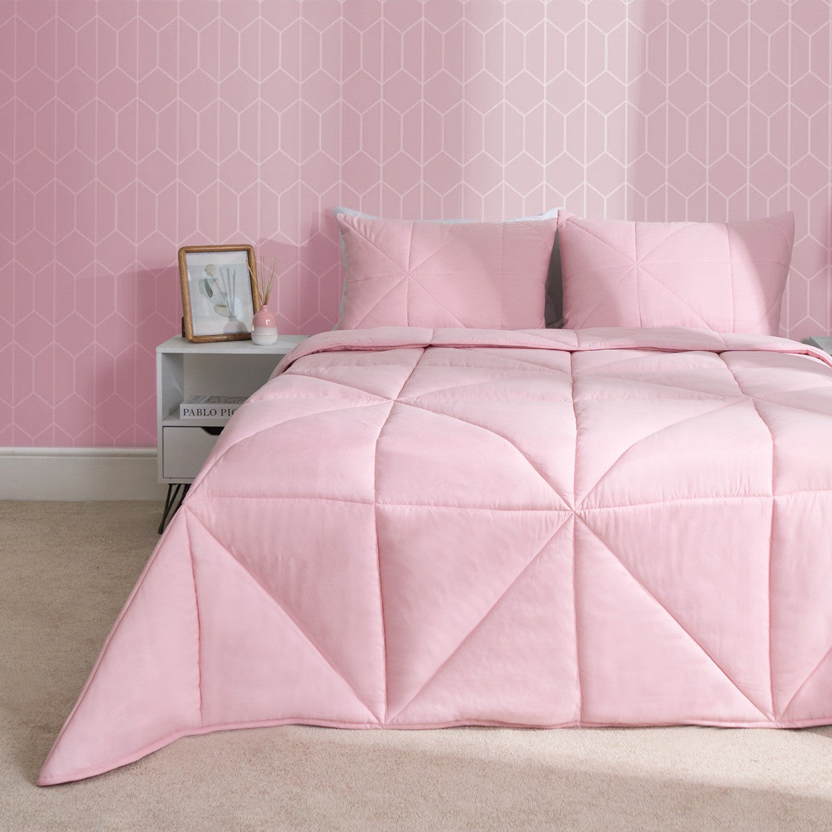 Coverless Geo Quilted 7.5 Tog Duvet Set