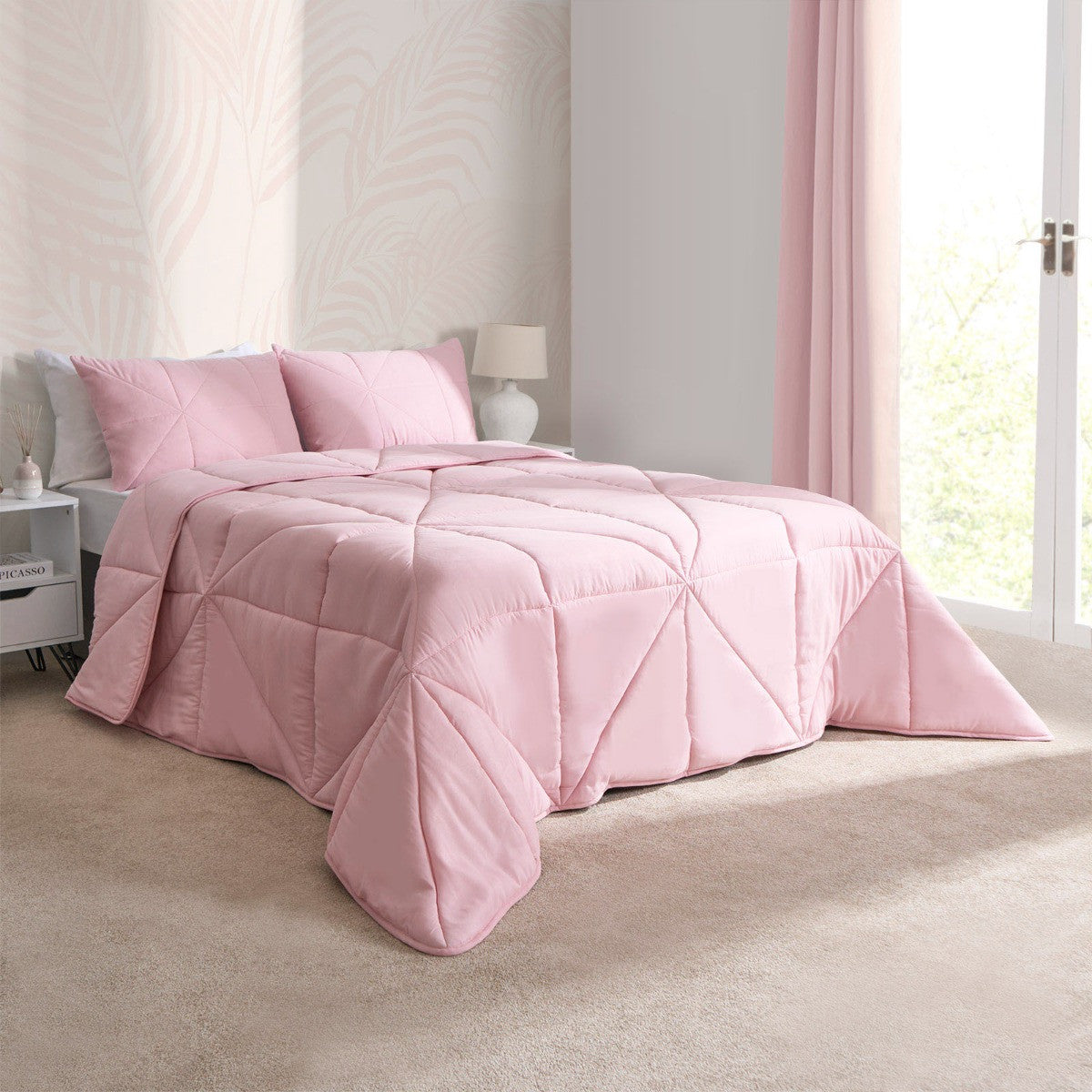 Coverless Geo Quilted 7.5 Tog Duvet Set