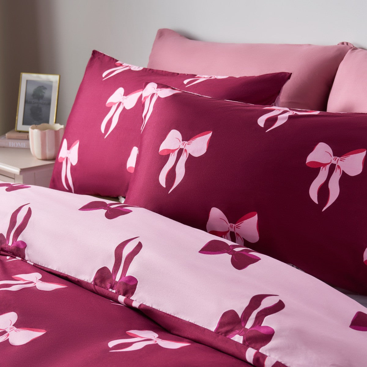 Bow Print Reversible Duvet Cover Set - Burgundy/Pink