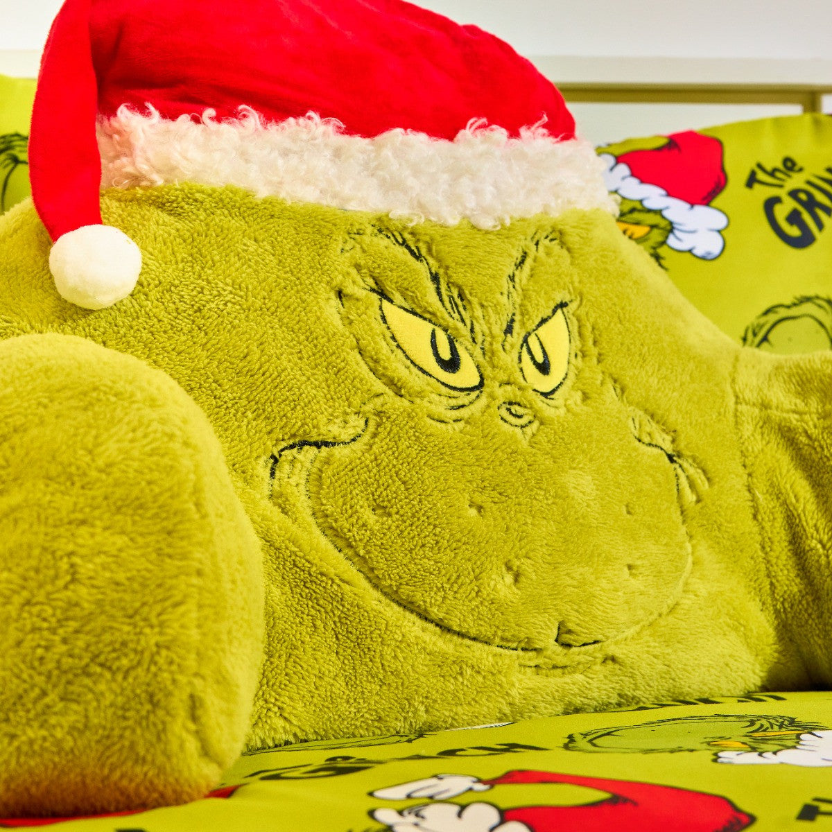 The Grinch Cuddle Cushion - Green