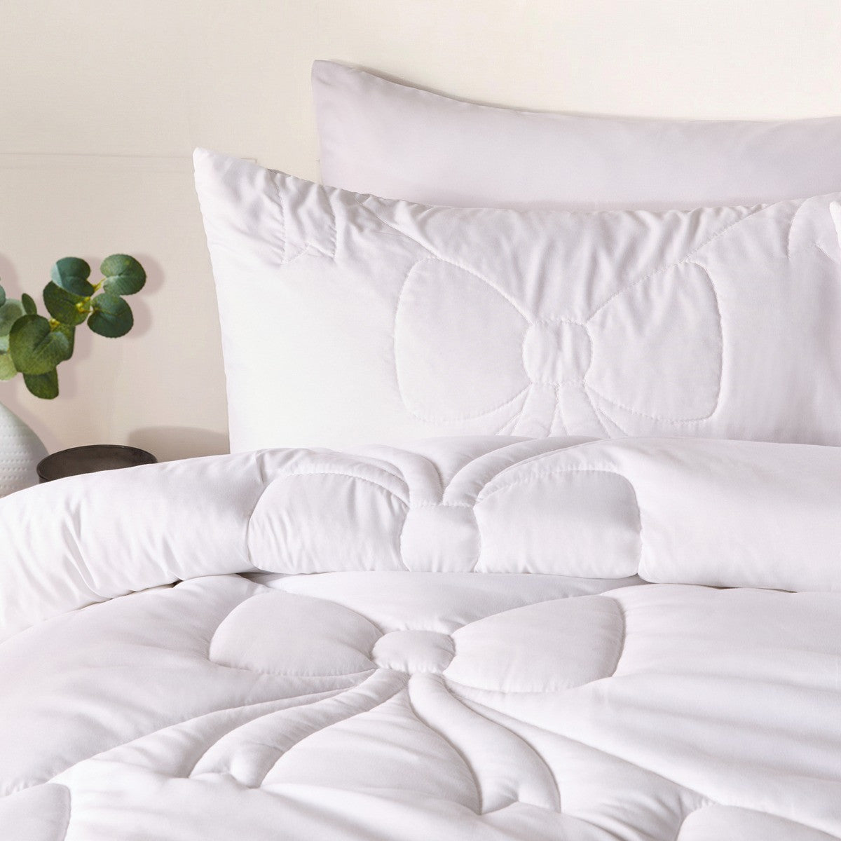 Diamond Bow Quilted Coverless 7.5 Tog Duvet Set - White