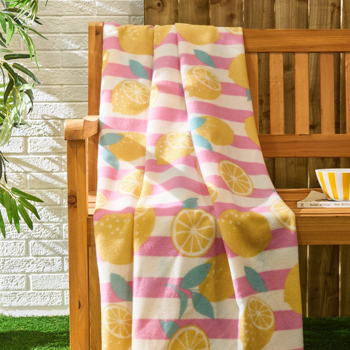 Lemon Print Stripe Fleece Throw - Yellow