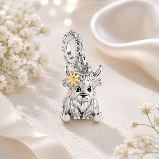 Adorable 925 Sterling Silver Highland Cow Dangle Charm