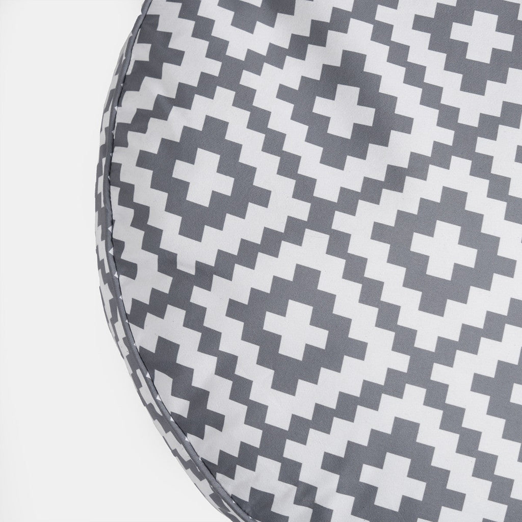 Indoor/Outdoor Round Geometric Filled Cushion - Grey In Cushion