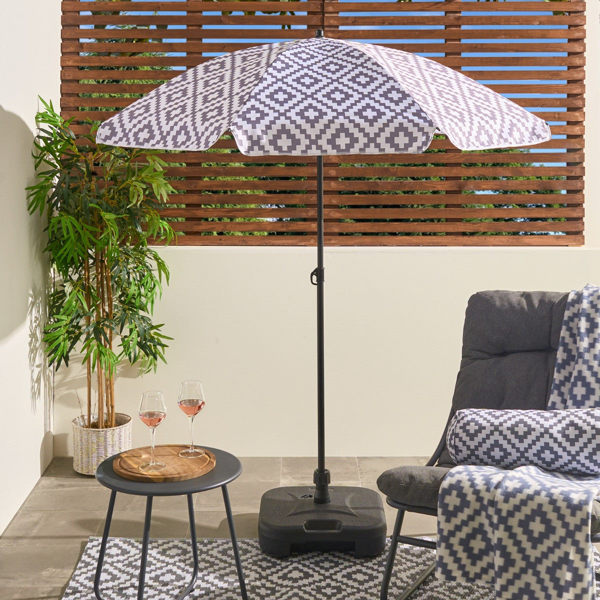 Geometric Print Outdoor Parasol - Grey