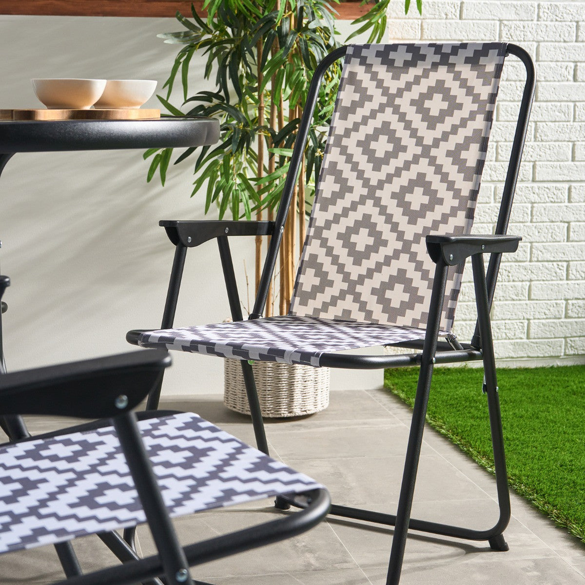 6-Piece Geometric Patio Set - Grey Patio set