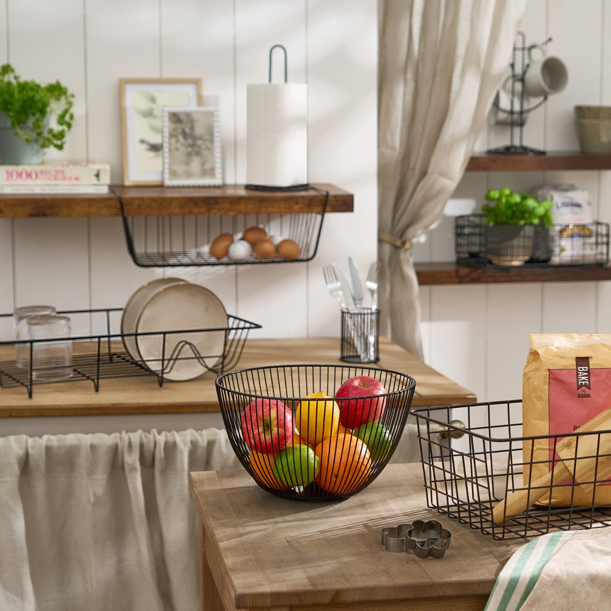 Wire Fruit Basket - Black