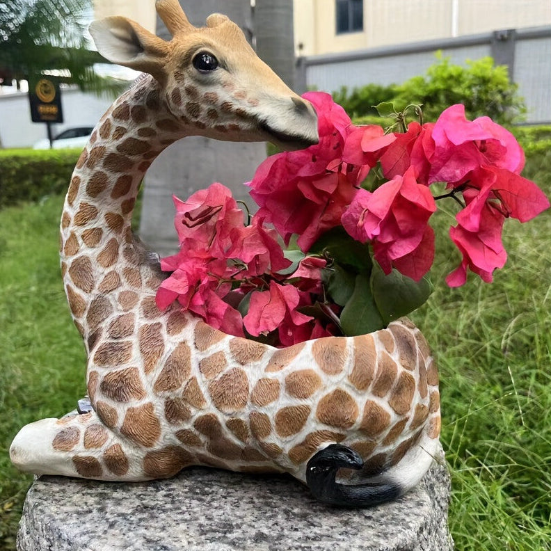Giraffe Flower Planter Ornament – Decorative Animal Plant Pot for Indoor & Outdoor