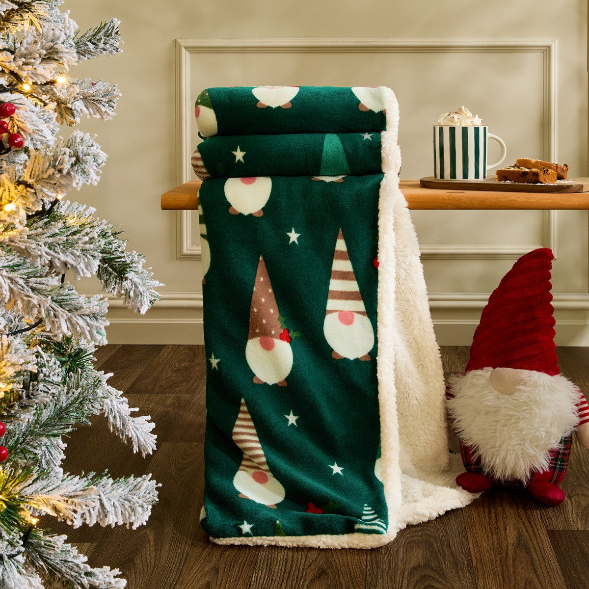 Gonk Print Christmas Throw - Green