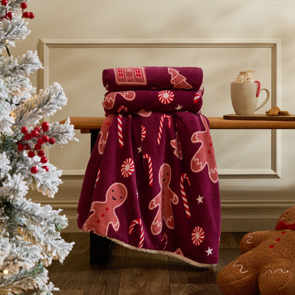 Gingerbread Man Print Sherpa Fleece Throw - Burgundy
