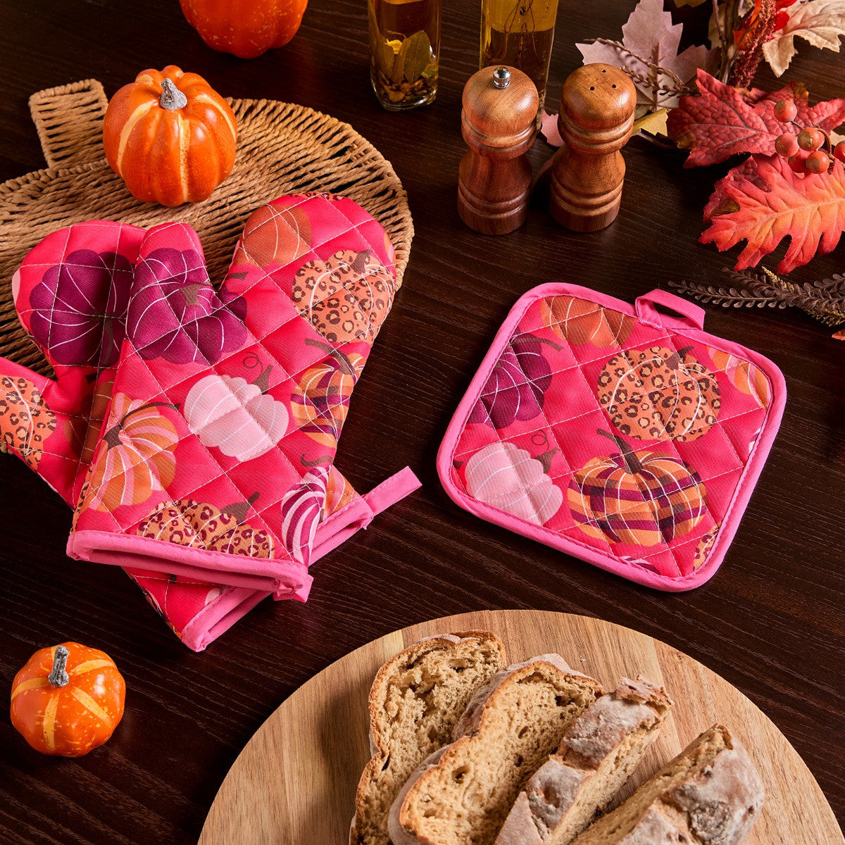 Pumpkin Print Oven Mit & Pot Stand Set - Hot Pink